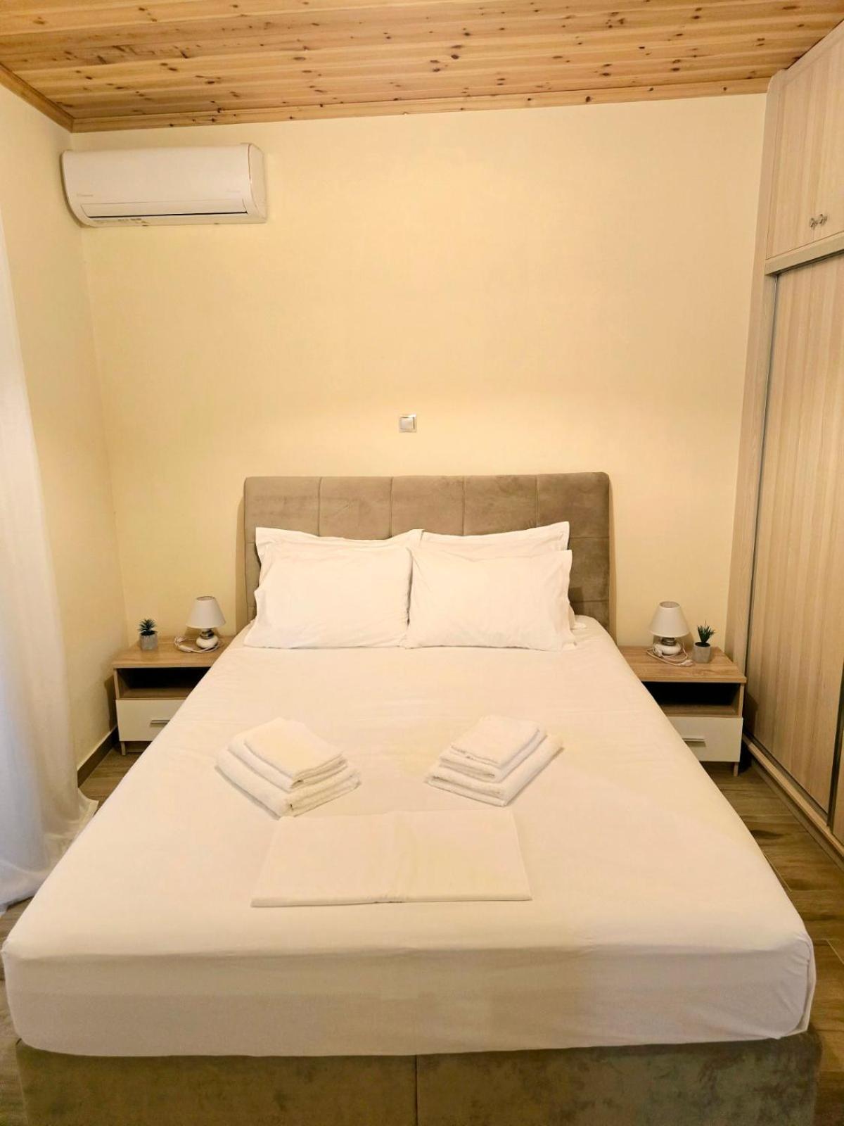 Philoxenia Guest House Himarë Eksteriør billede